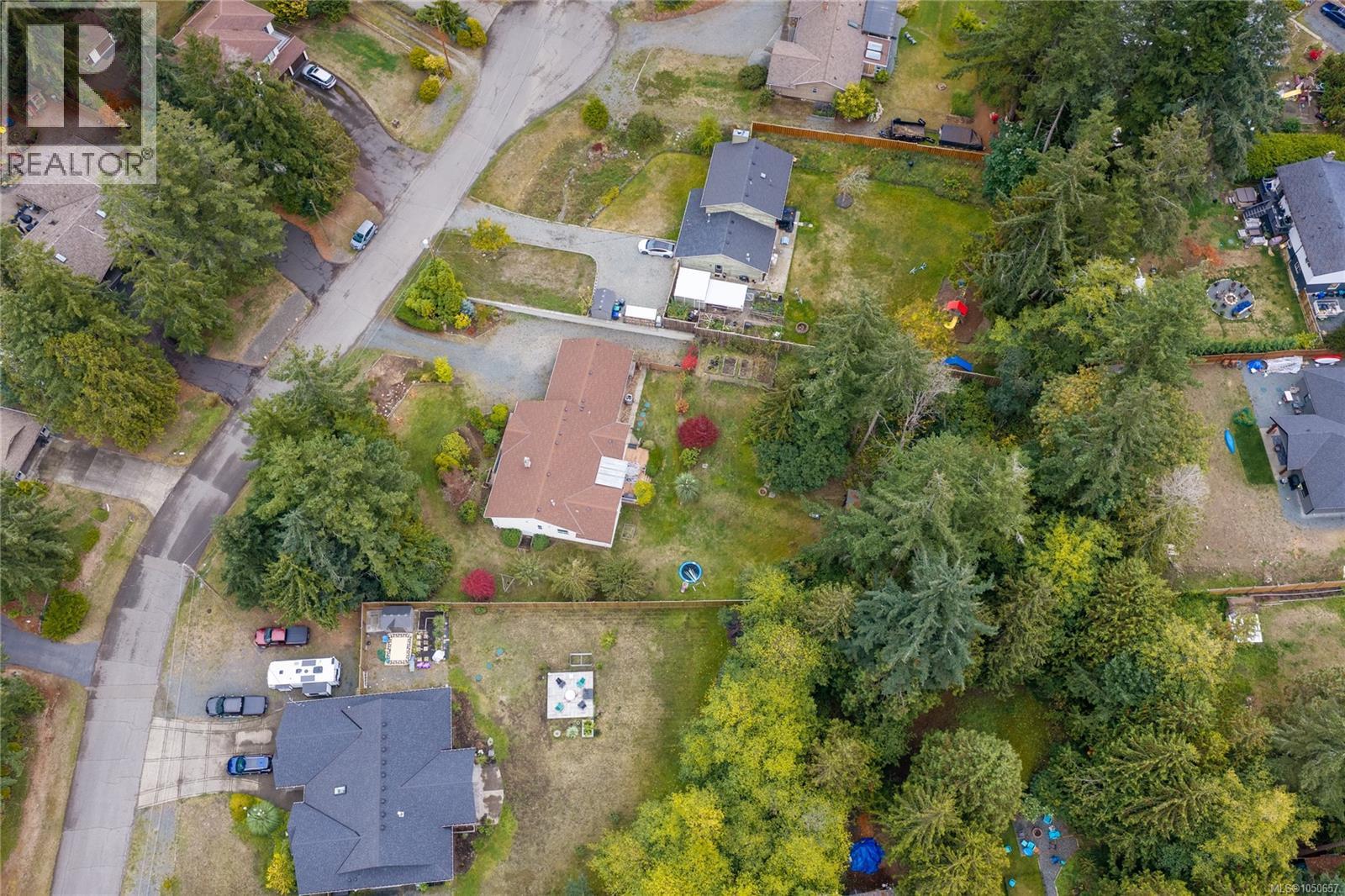 1730 Sangster Cres Property Photo 58