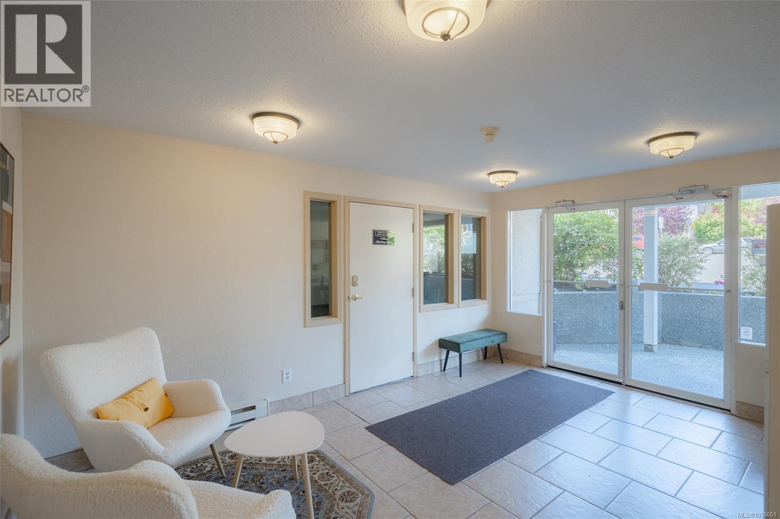 305 240 Milton St Property Photo 11