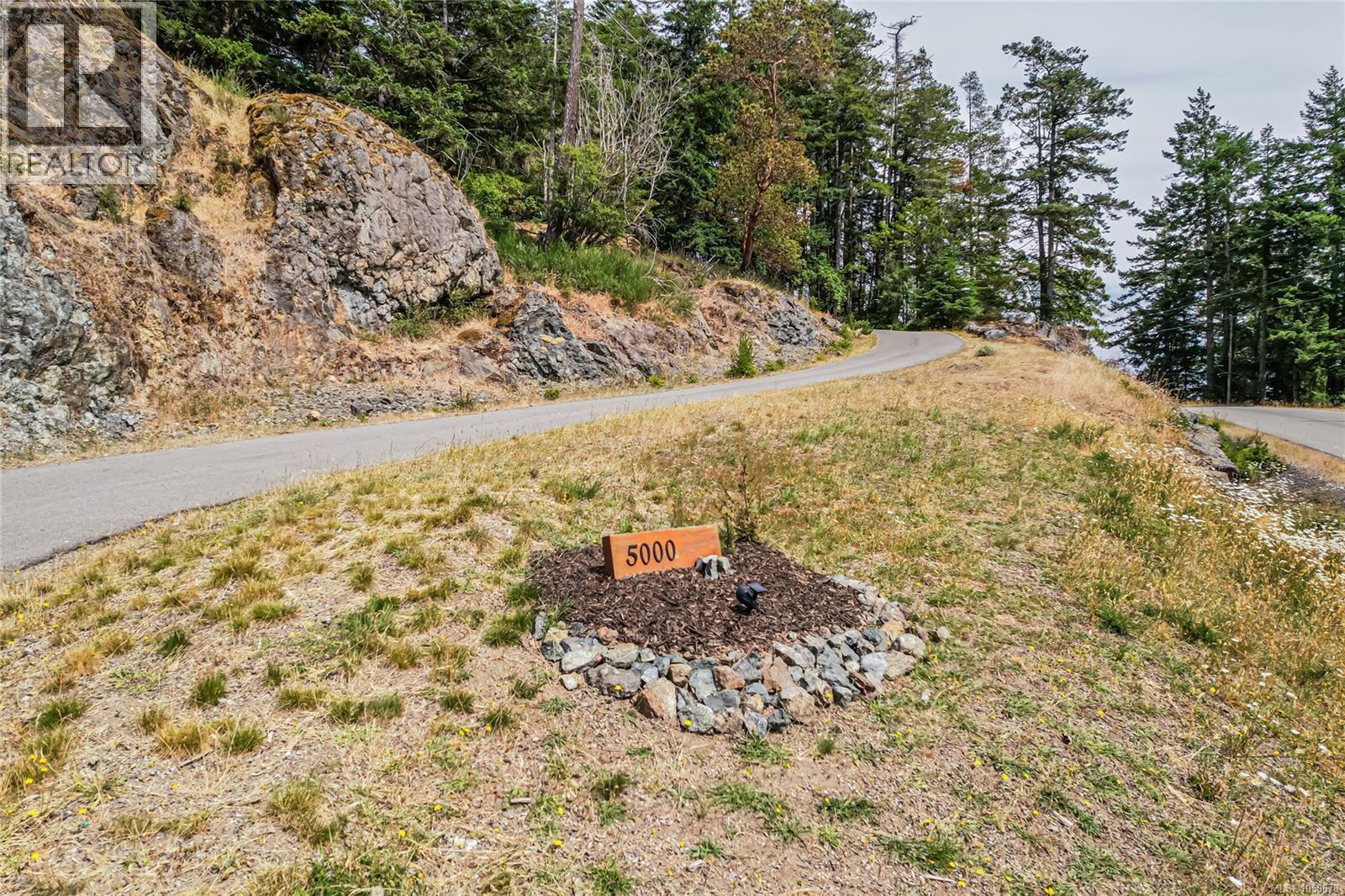 5000 Sooke Hanger Dr Property Photo 5