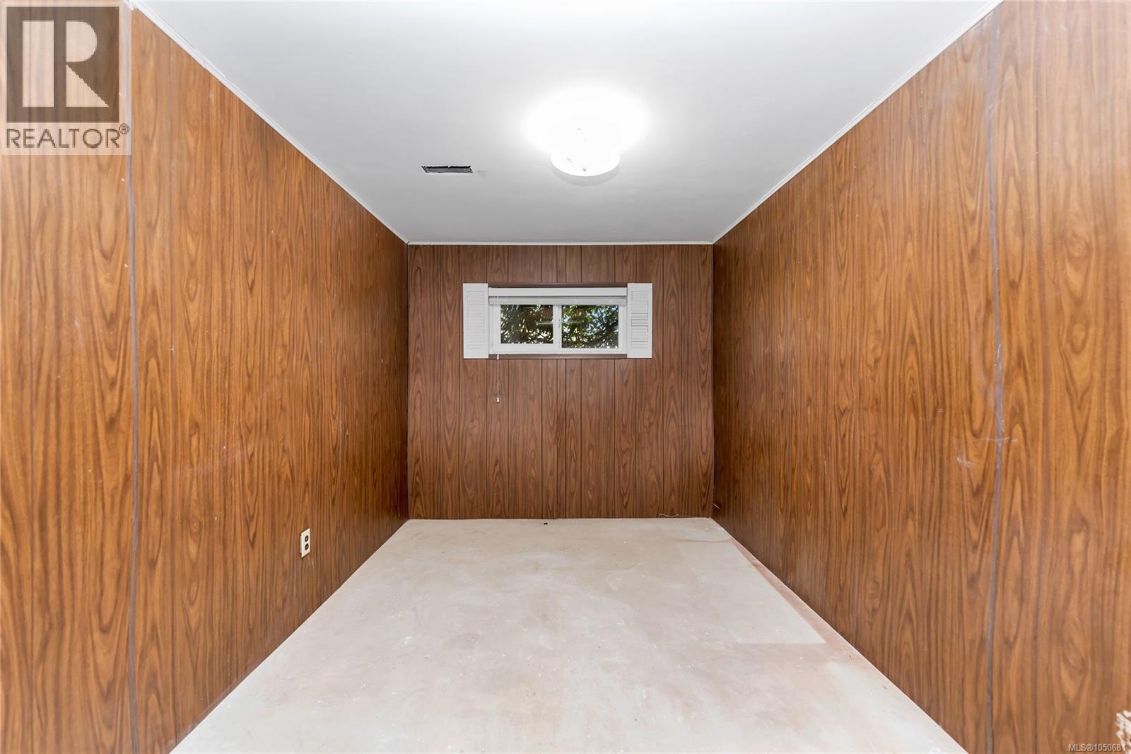 553 Acland Ave Property Photo 34