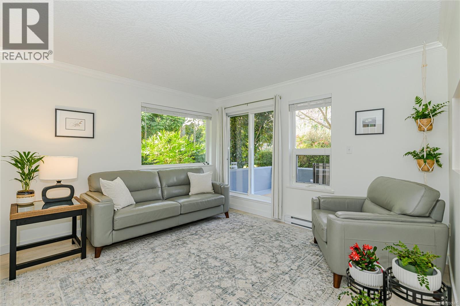 103 3180 Albina St Property Photo 4