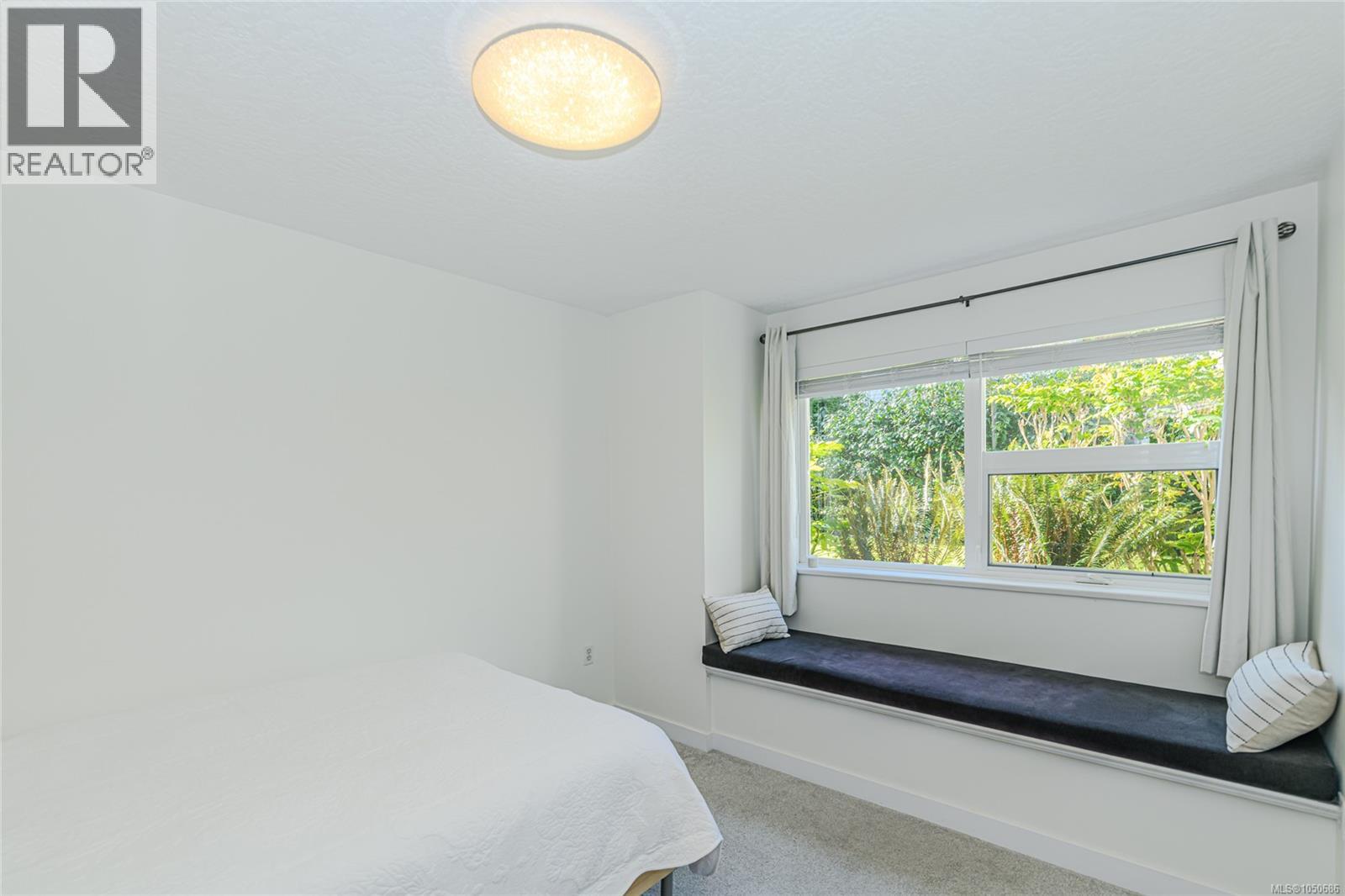 103 3180 Albina St Property Photo 10