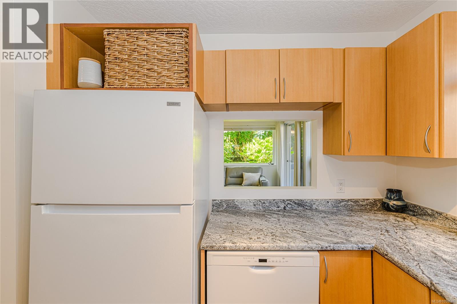 103 3180 Albina St Property Photo 14
