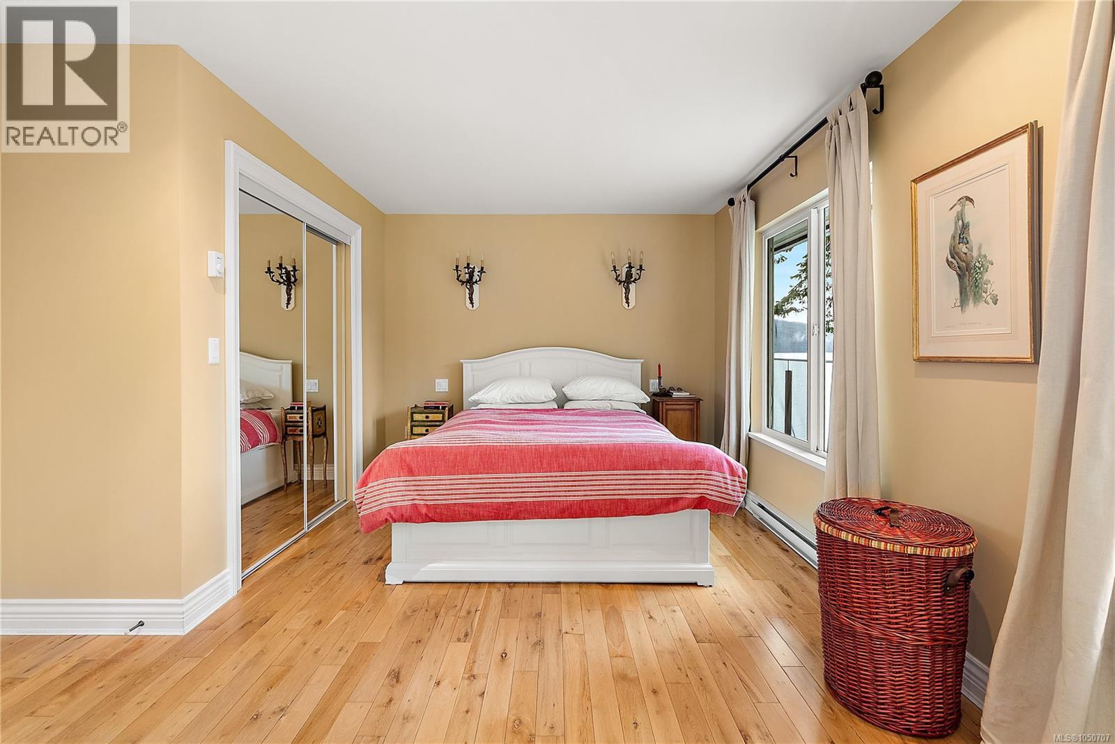976 Lands End Rd Property Photo 18
