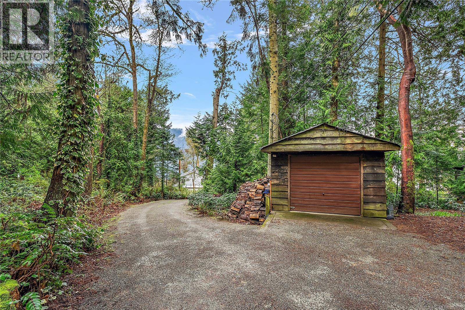 976 Lands End Rd Property Photo 29
