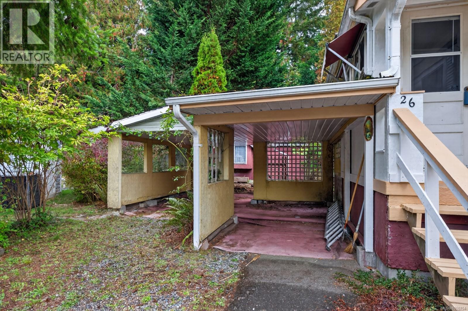 26 2785 Wallbank Rd Property Photo 3