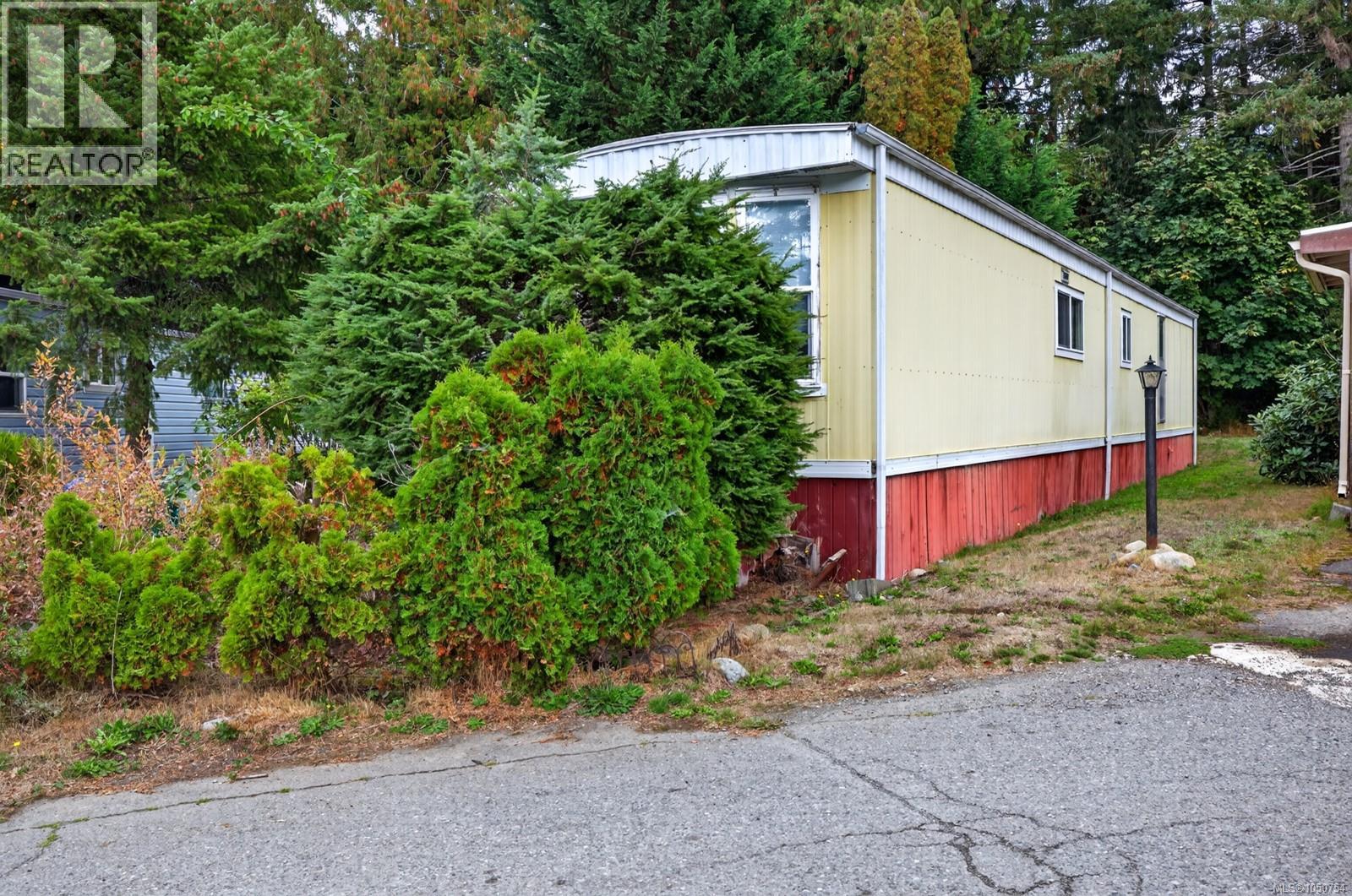 26 2785 Wallbank Rd Property Photo 5