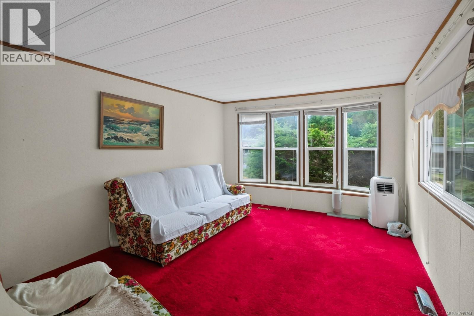 26 2785 Wallbank Rd Property Photo 8