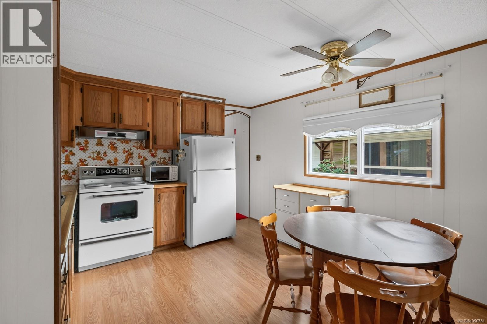 26 2785 Wallbank Rd Property Photo 9