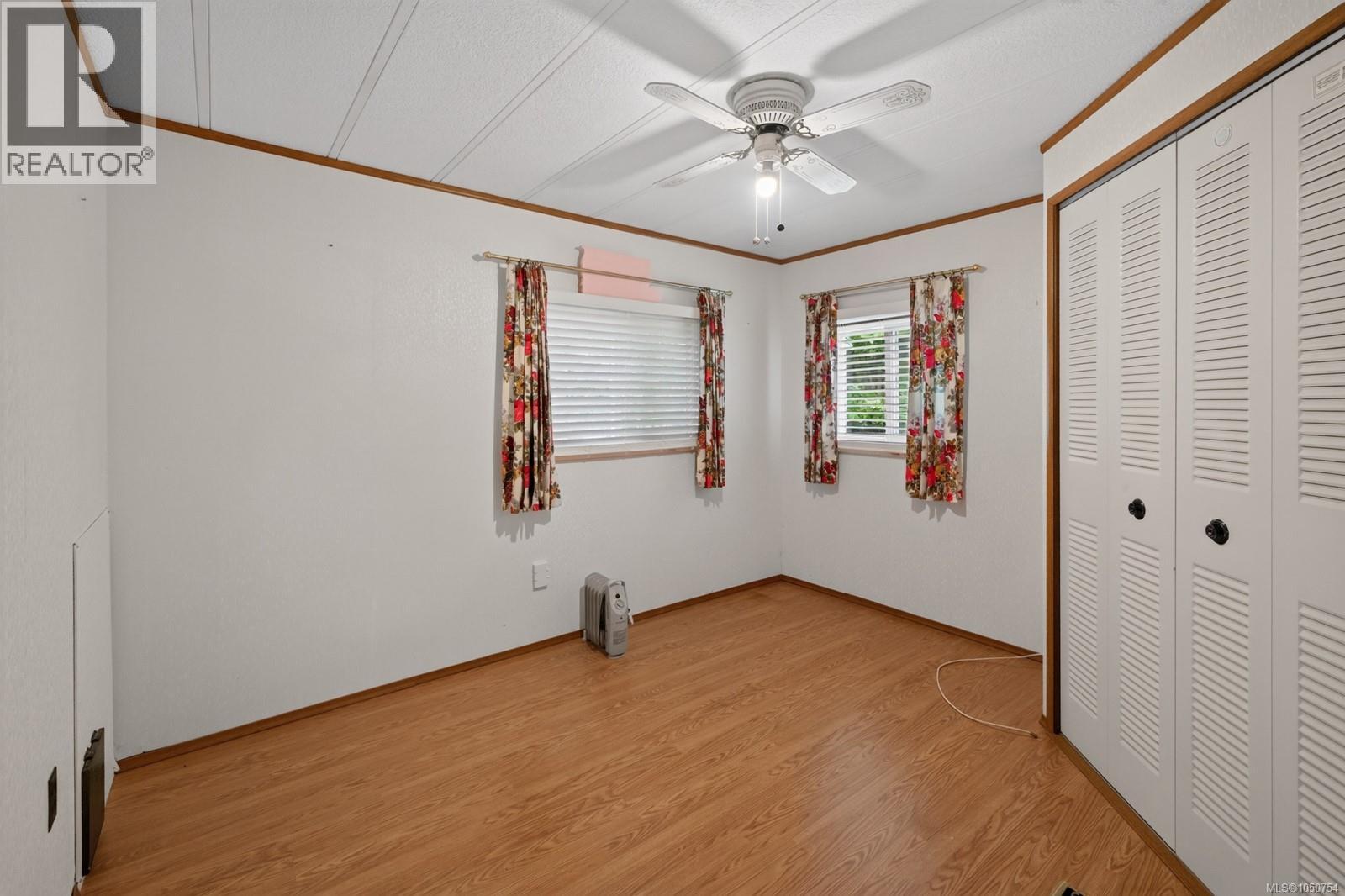26 2785 Wallbank Rd Property Photo 15