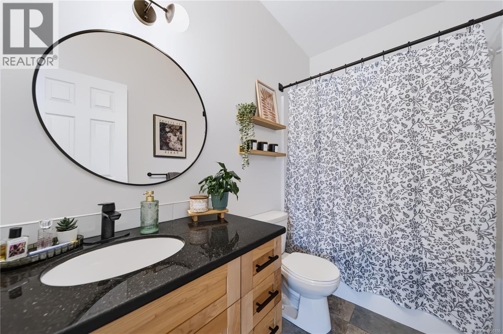 102 6057 Doumont Rd Property Photo 6