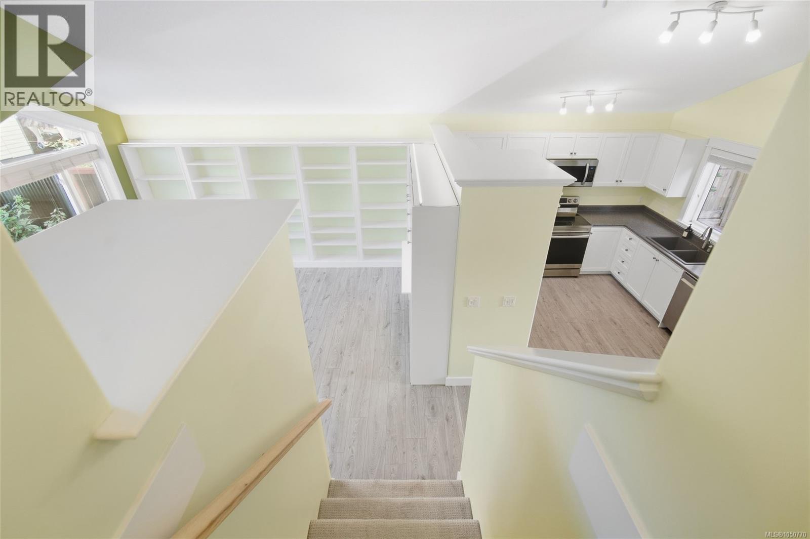 4310 Ashbury Pl Property Photo 25