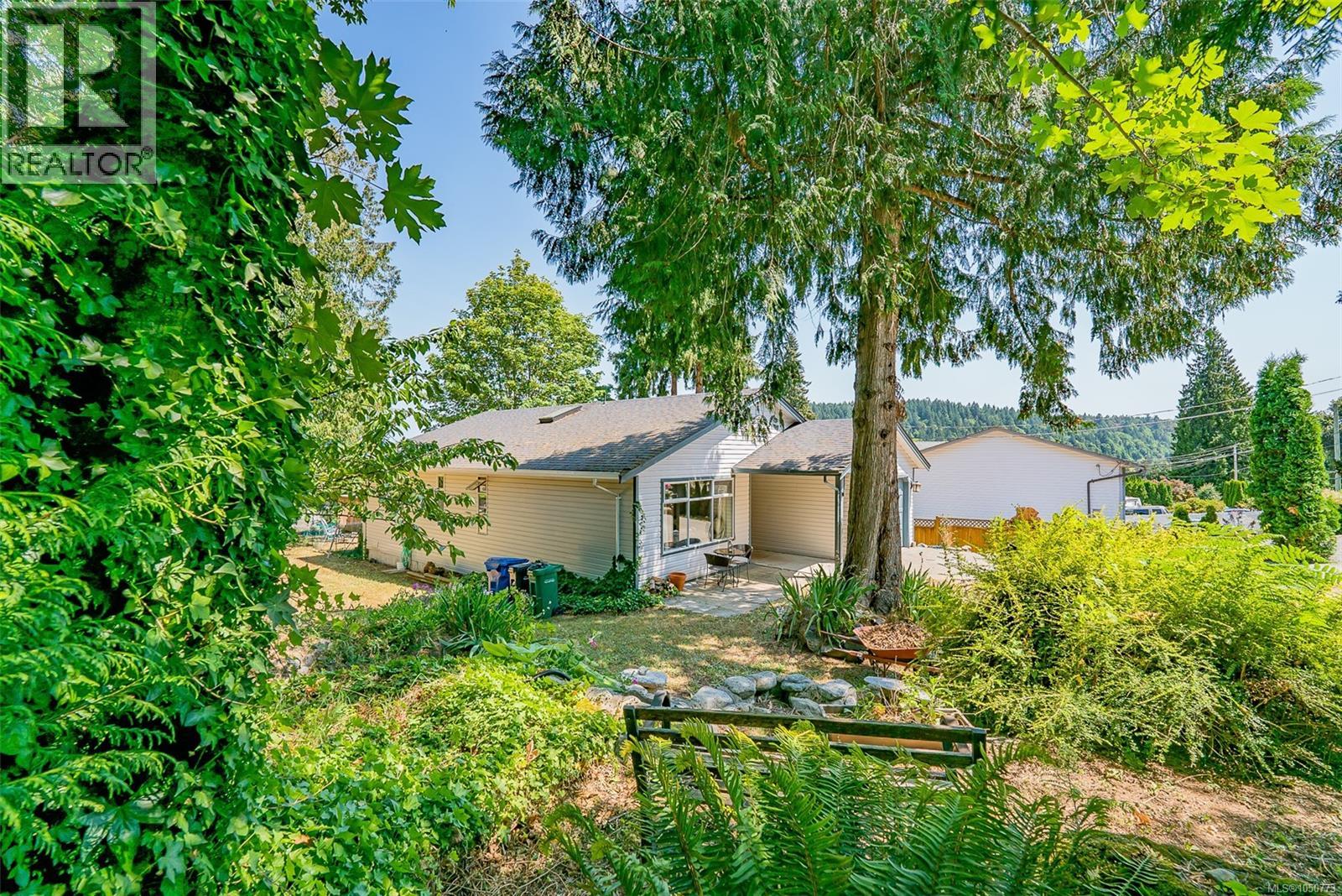 1814 Richardson Rd Property Photo 3