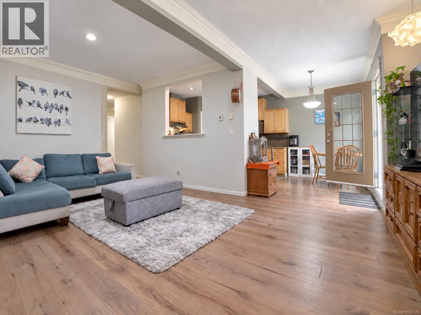 107 791 Station Ave Property Photo 3