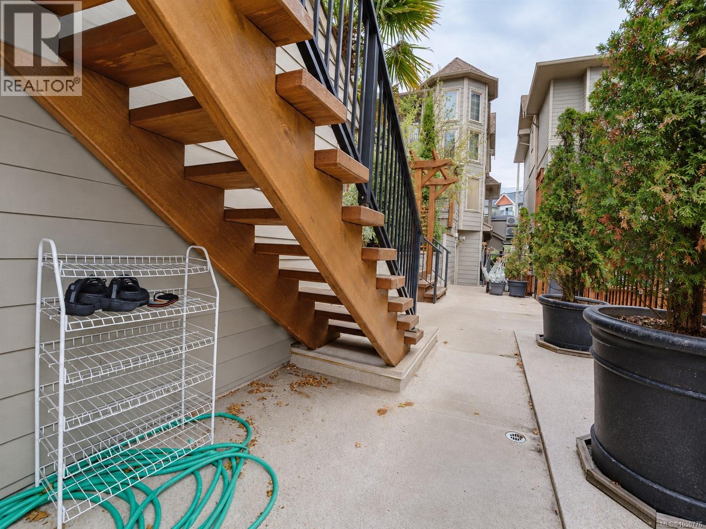 107 791 Station Ave Property Photo 30