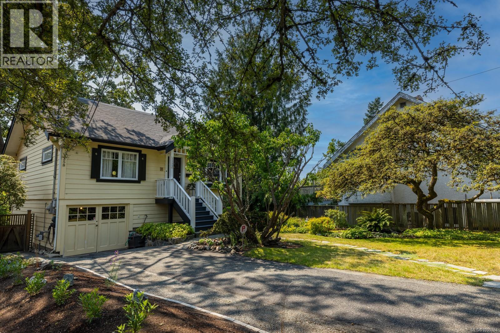 3358 Cook St Property Photo 1