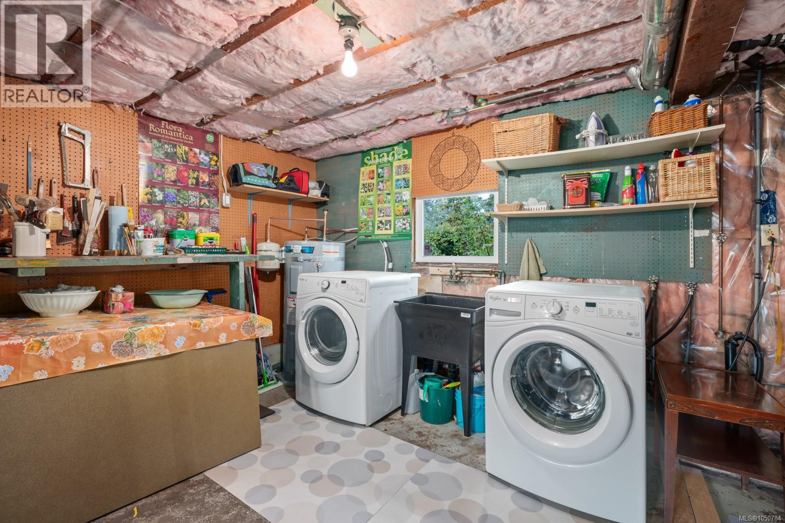 3358 Cook St Property Photo 41
