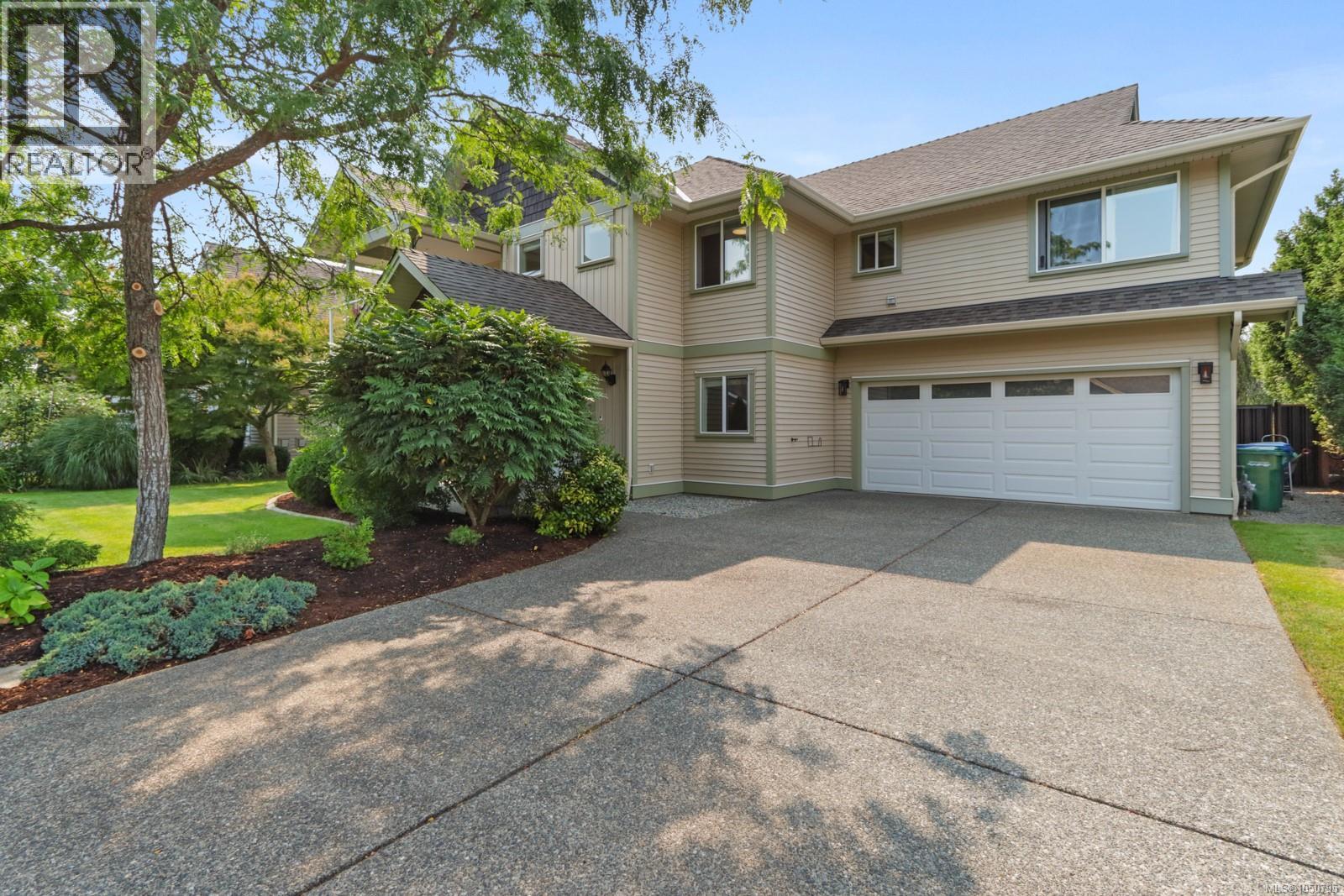 595 Sarum Rise Way Property Photo 1
