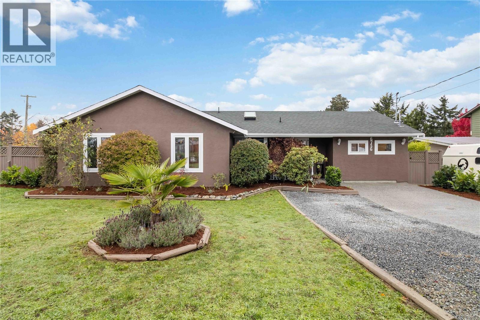 6756 Central Saanich Rd Property Photo 1