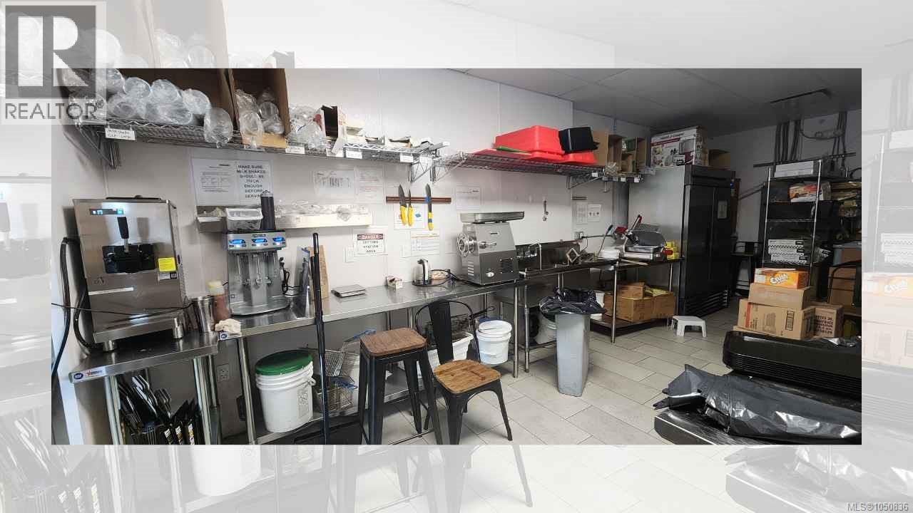 4 2230 Cliffe Ave Property Photo 8
