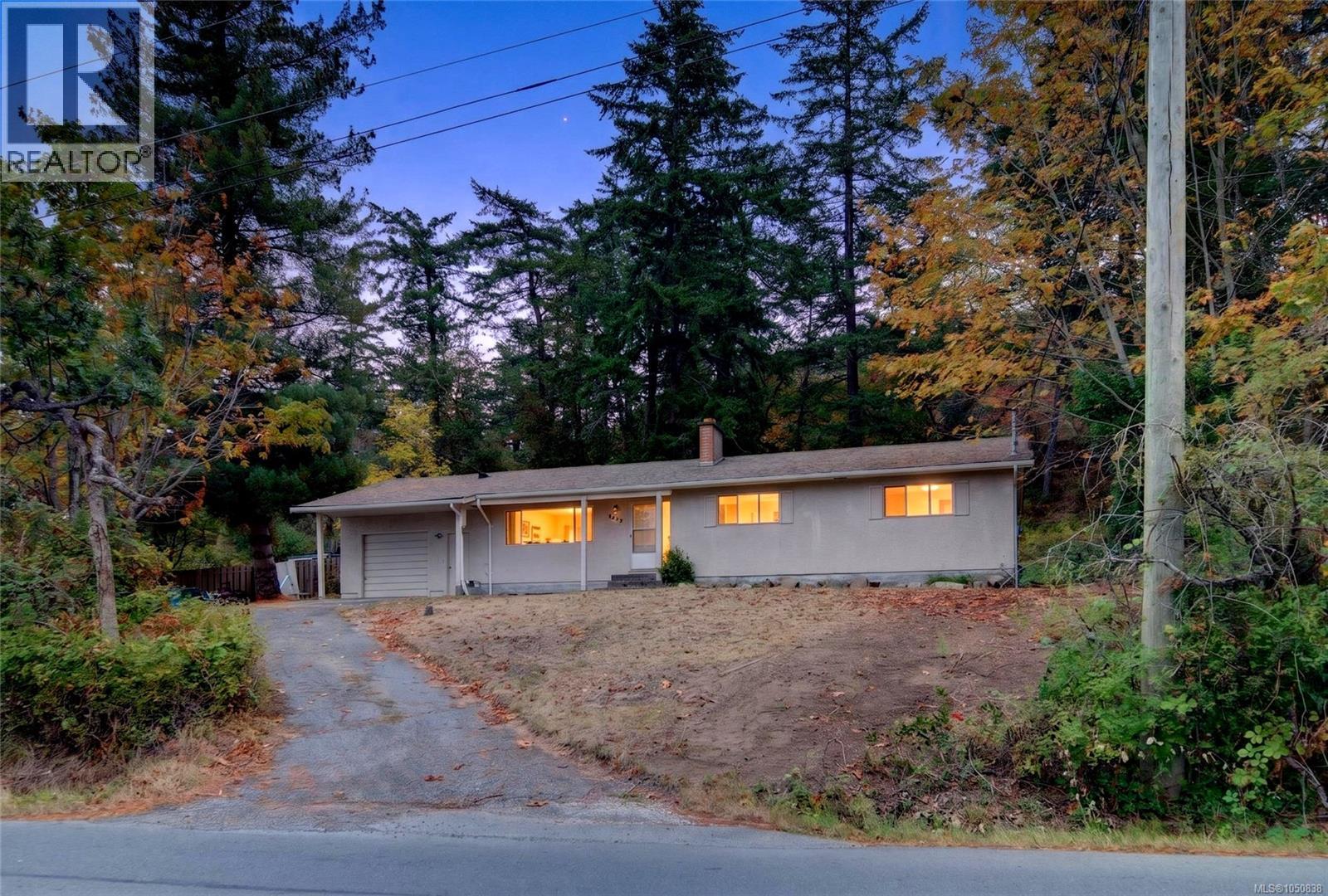 4439 Blenkinsop Rd Property Photo 1