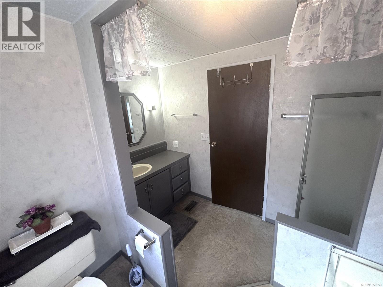 78 3497 Gibbins Rd Property Photo 11