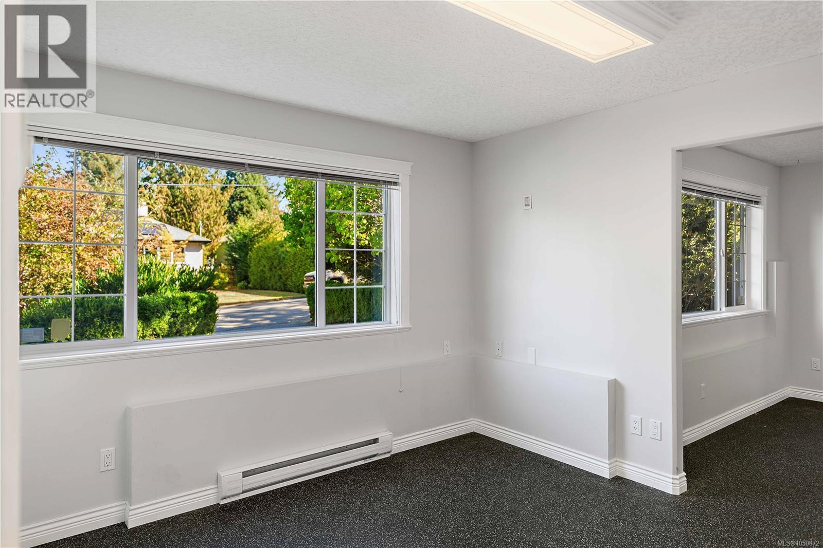 3908a Ascot Dr Property Photo 35