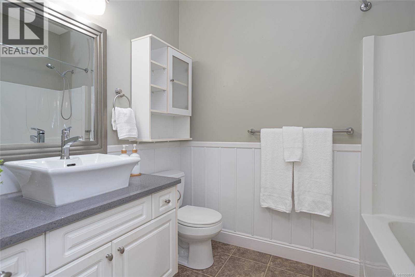 18 3110 Cook St Property Photo 21