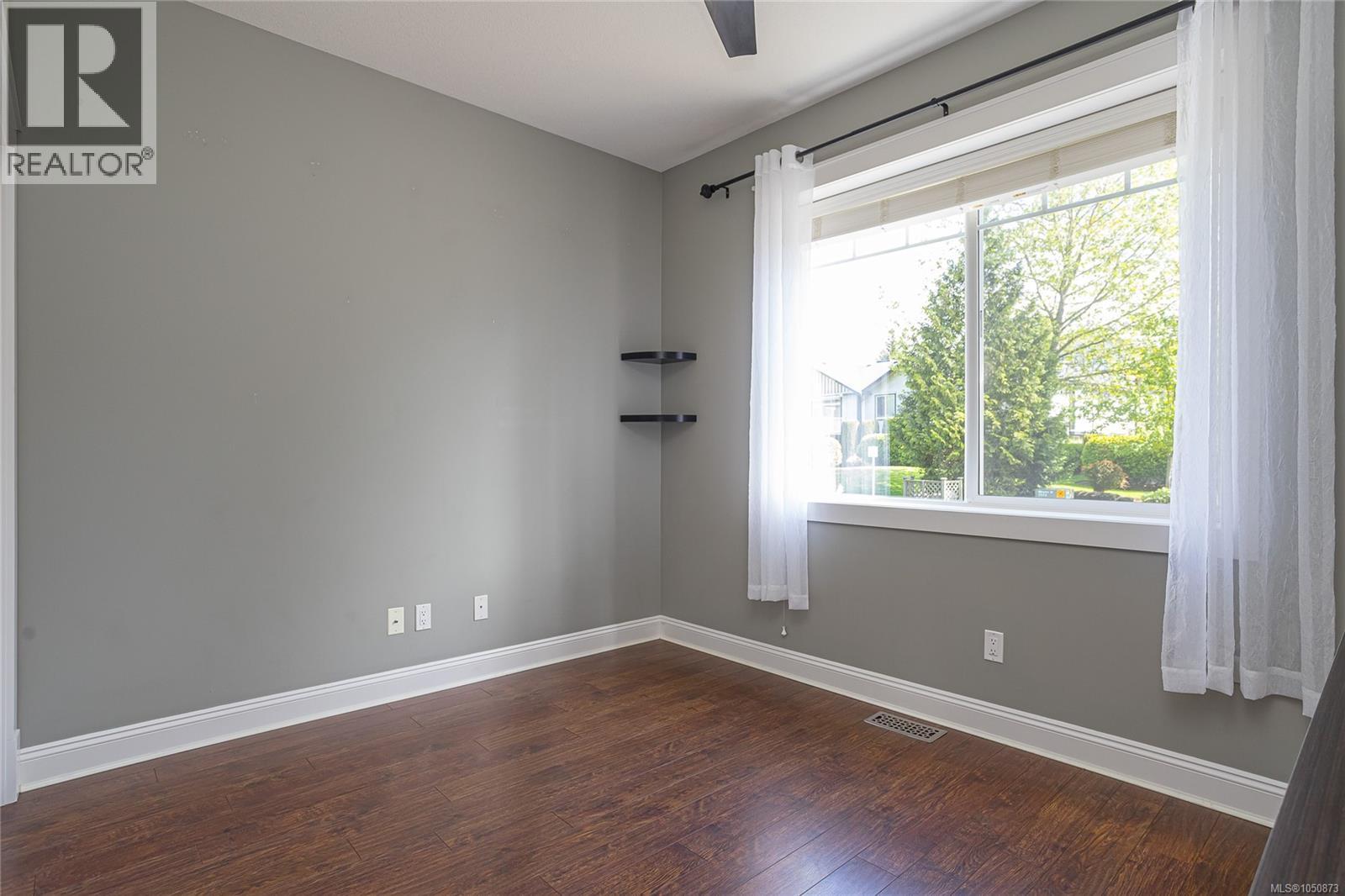 18 3110 Cook St Property Photo 22