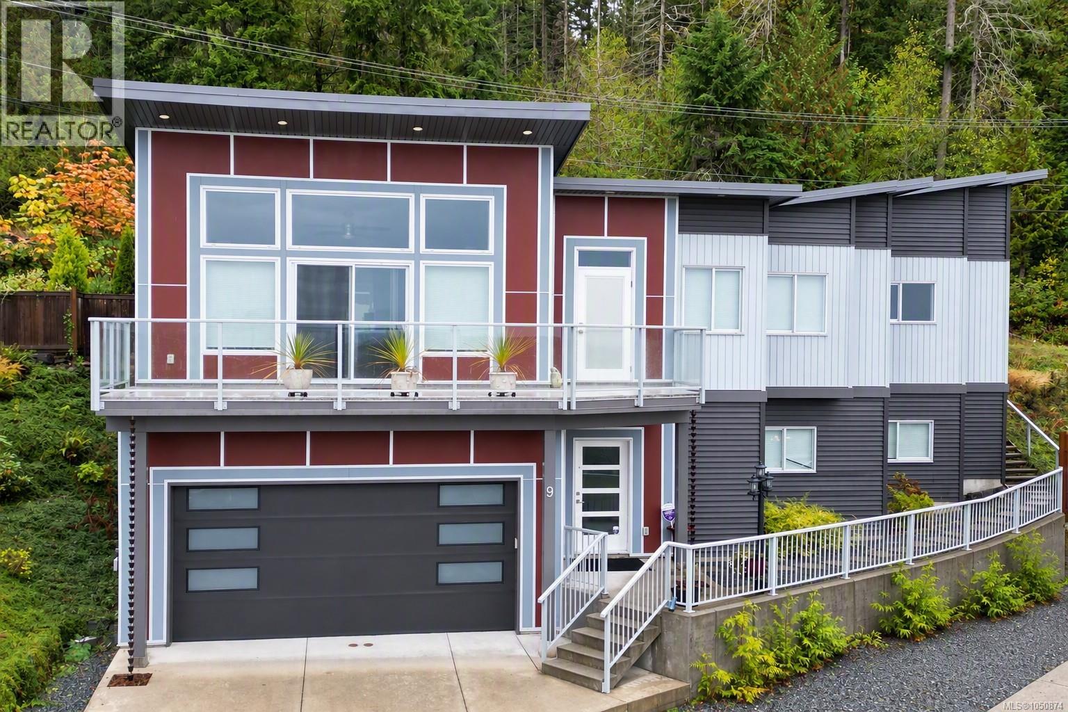 9 1584 Adelaide St Property Photo 1