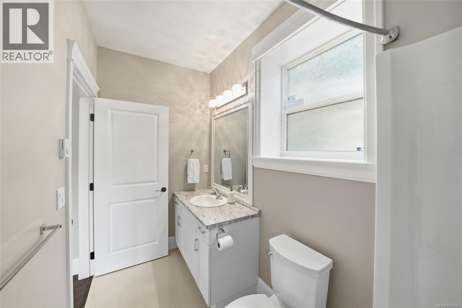 3495 Simmons Pl Property Photo 46