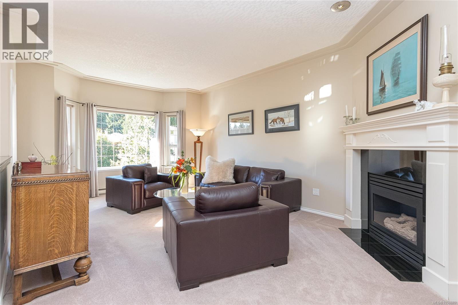 8593 Kingcome Cres Property Photo 4