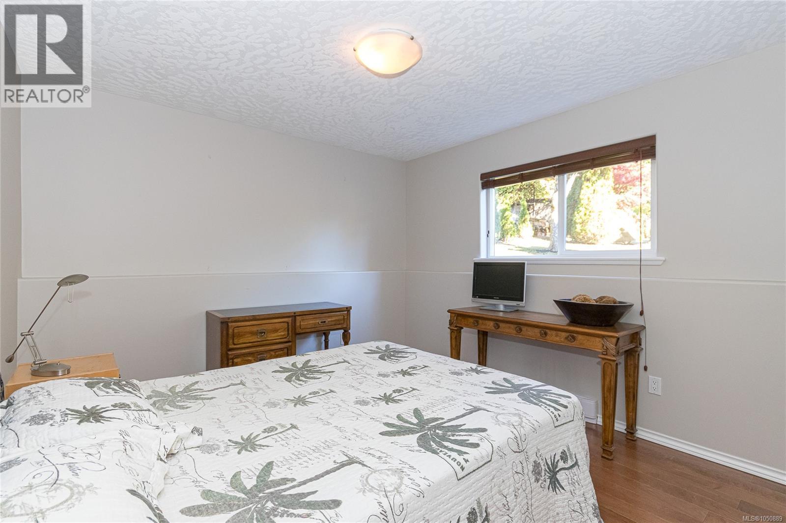 8593 Kingcome Cres Property Photo 27
