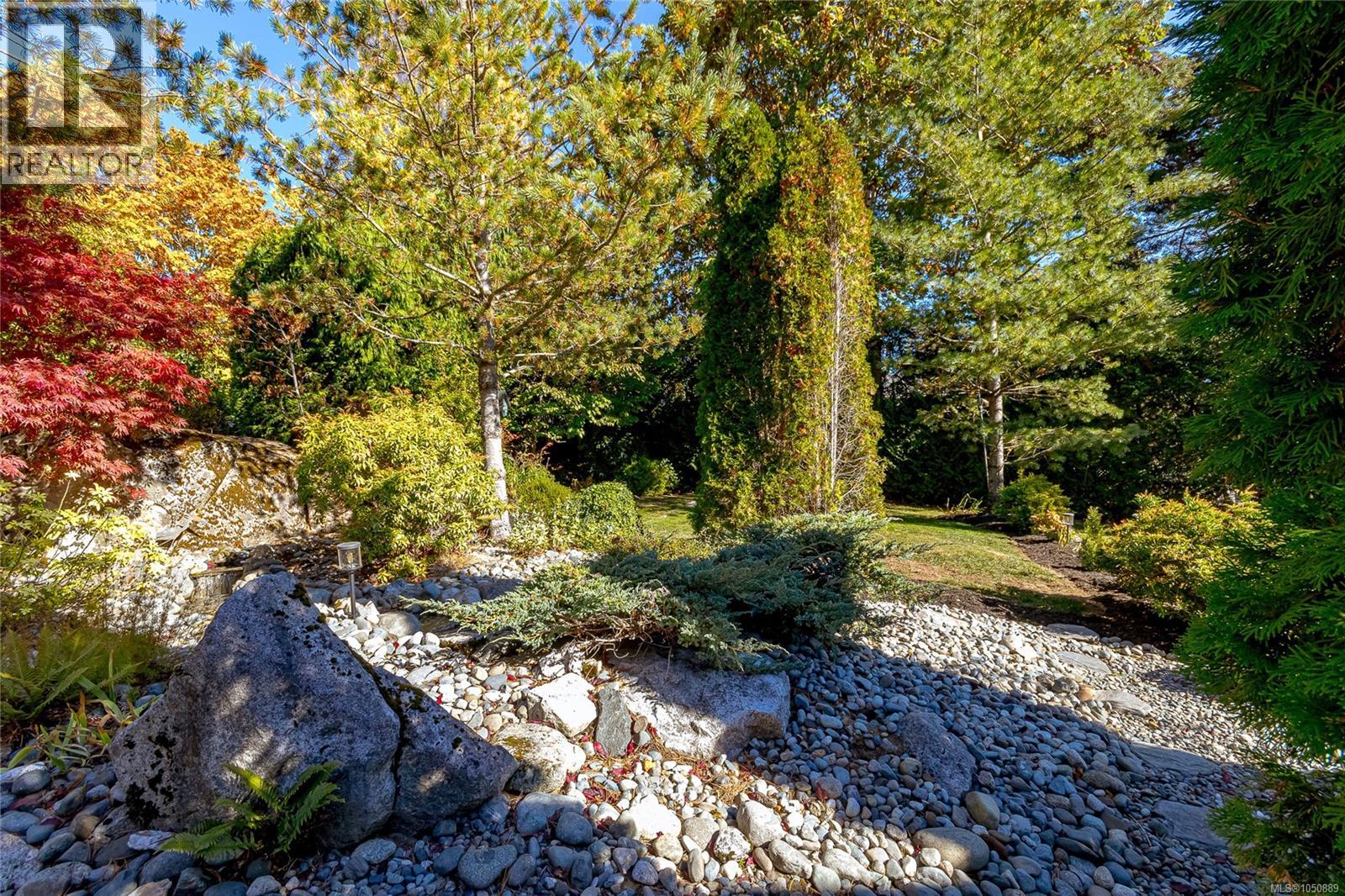 8593 Kingcome Cres Property Photo 38