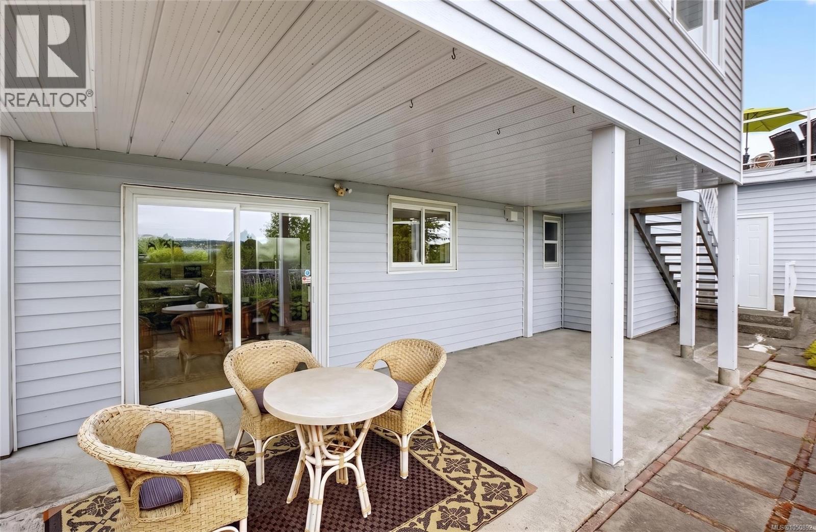 3798 Laurel Dr Property Photo 16