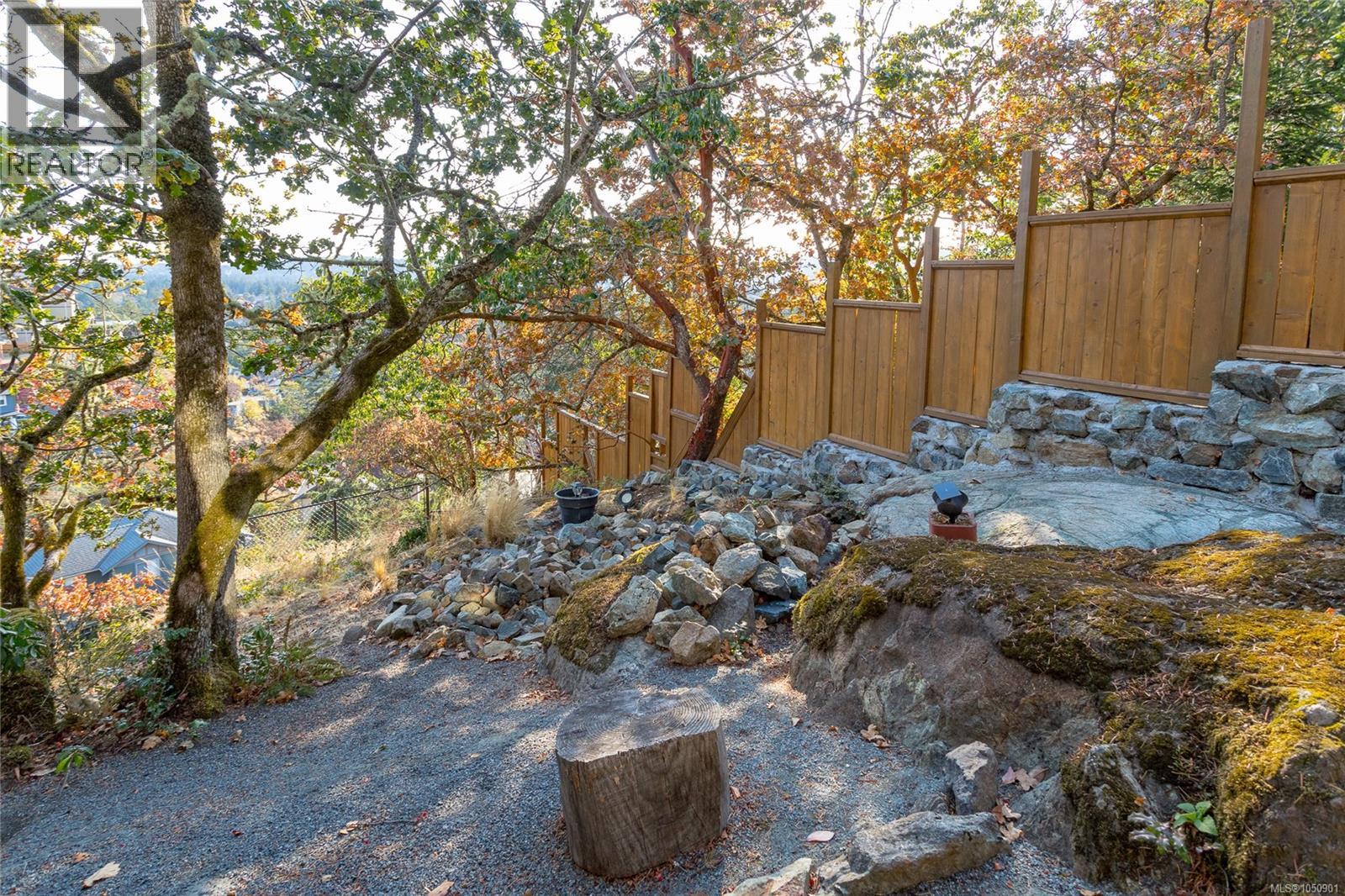504 Langvista Dr Property Photo 57