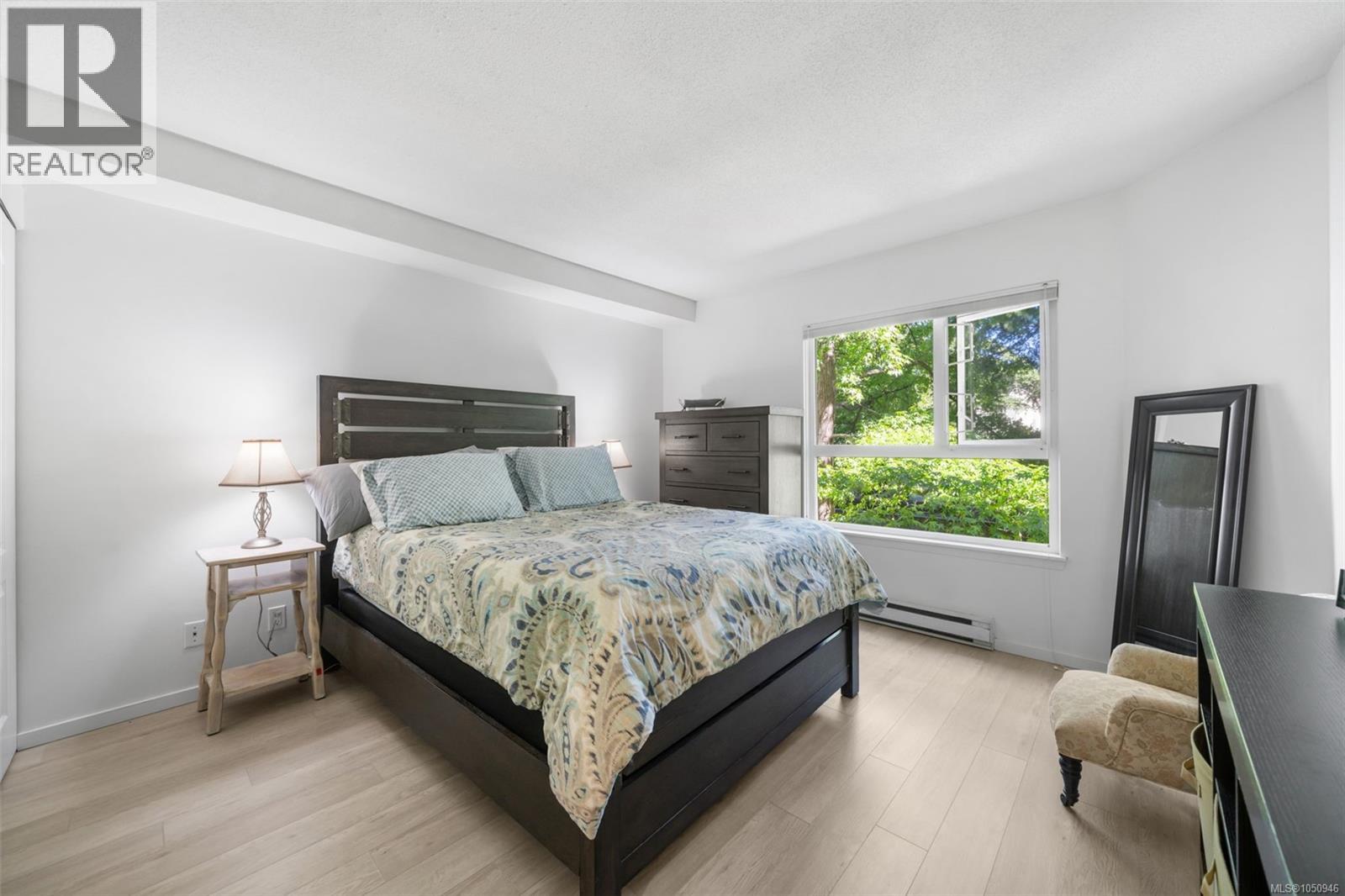 212 2520 Wark St Property Photo 17