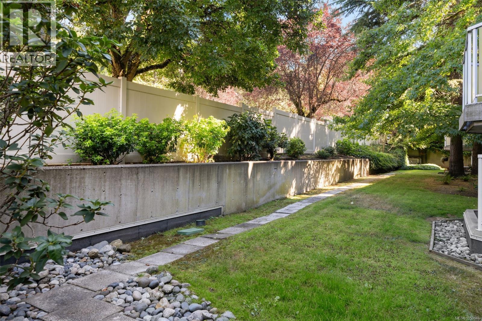 212 2520 Wark St Property Photo 22