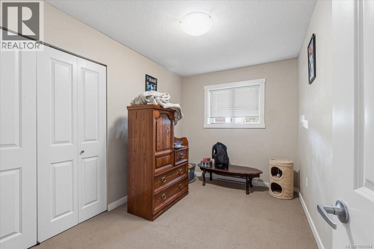 102 1600 Caspers Way Property Photo 12