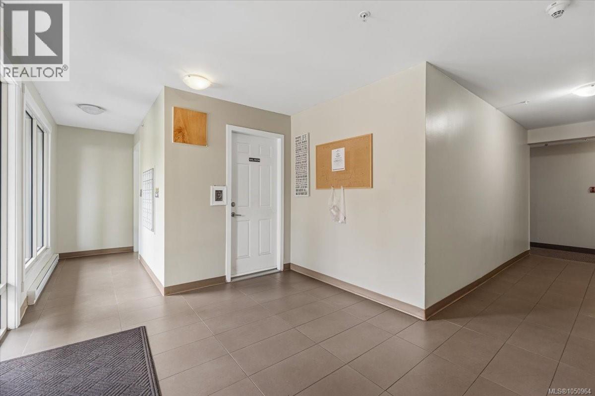 102 1600 Caspers Way Property Photo 15