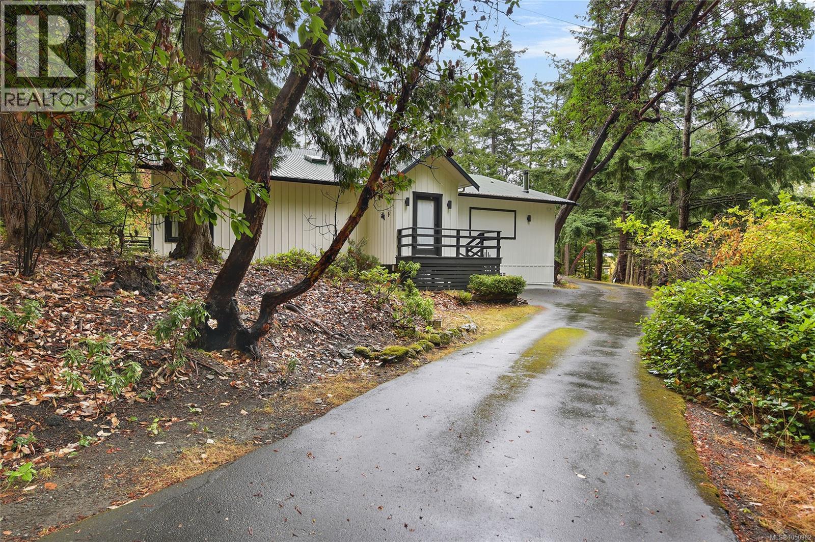 505 Bayview Dr Property Photo 8