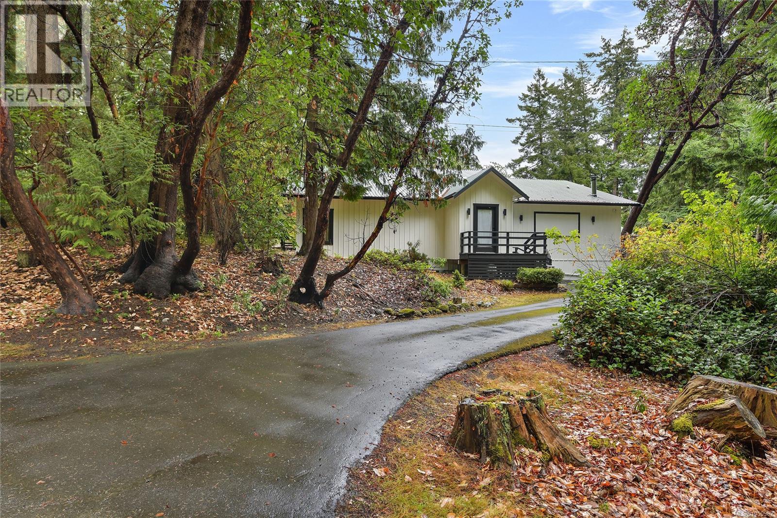 505 Bayview Dr Property Photo 37