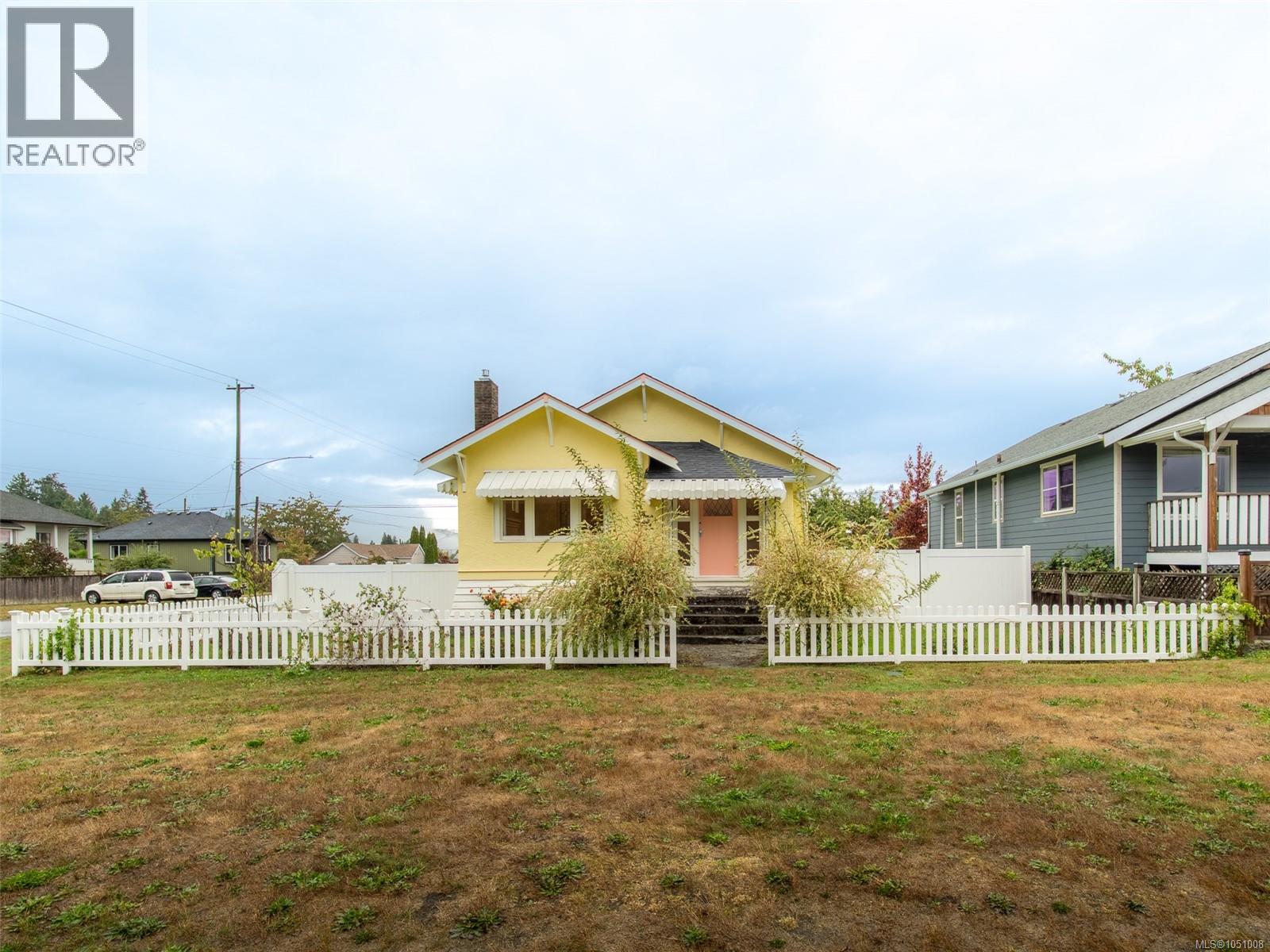 432 Buller St Property Photo 1