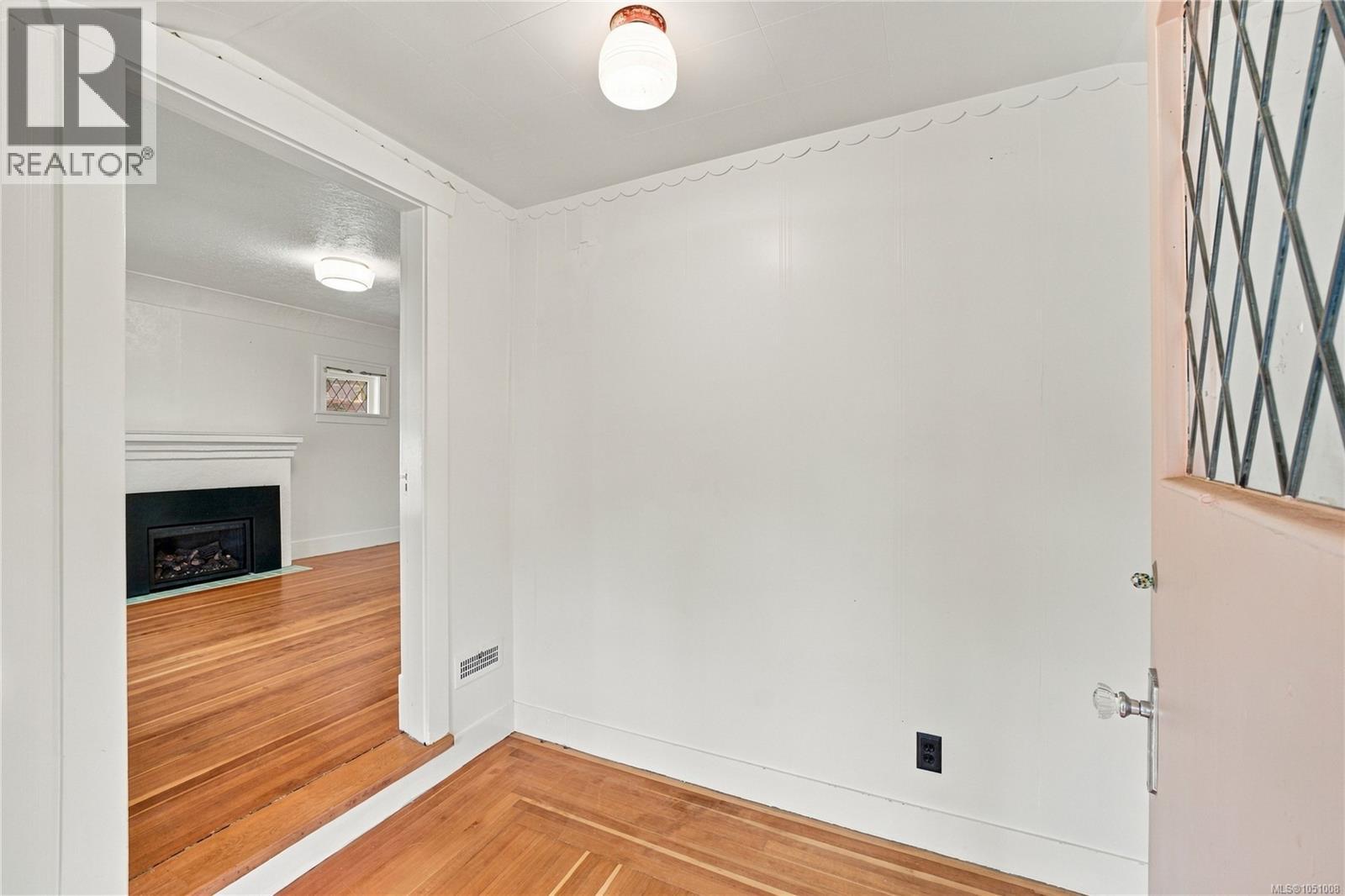 432 Buller St Property Photo 5