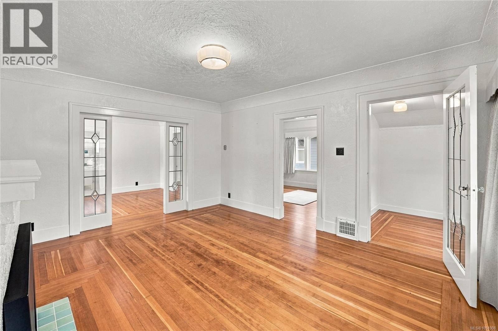 432 Buller St Property Photo 10