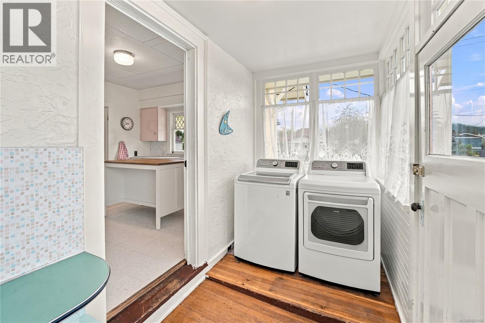 432 Buller St Property Photo 15