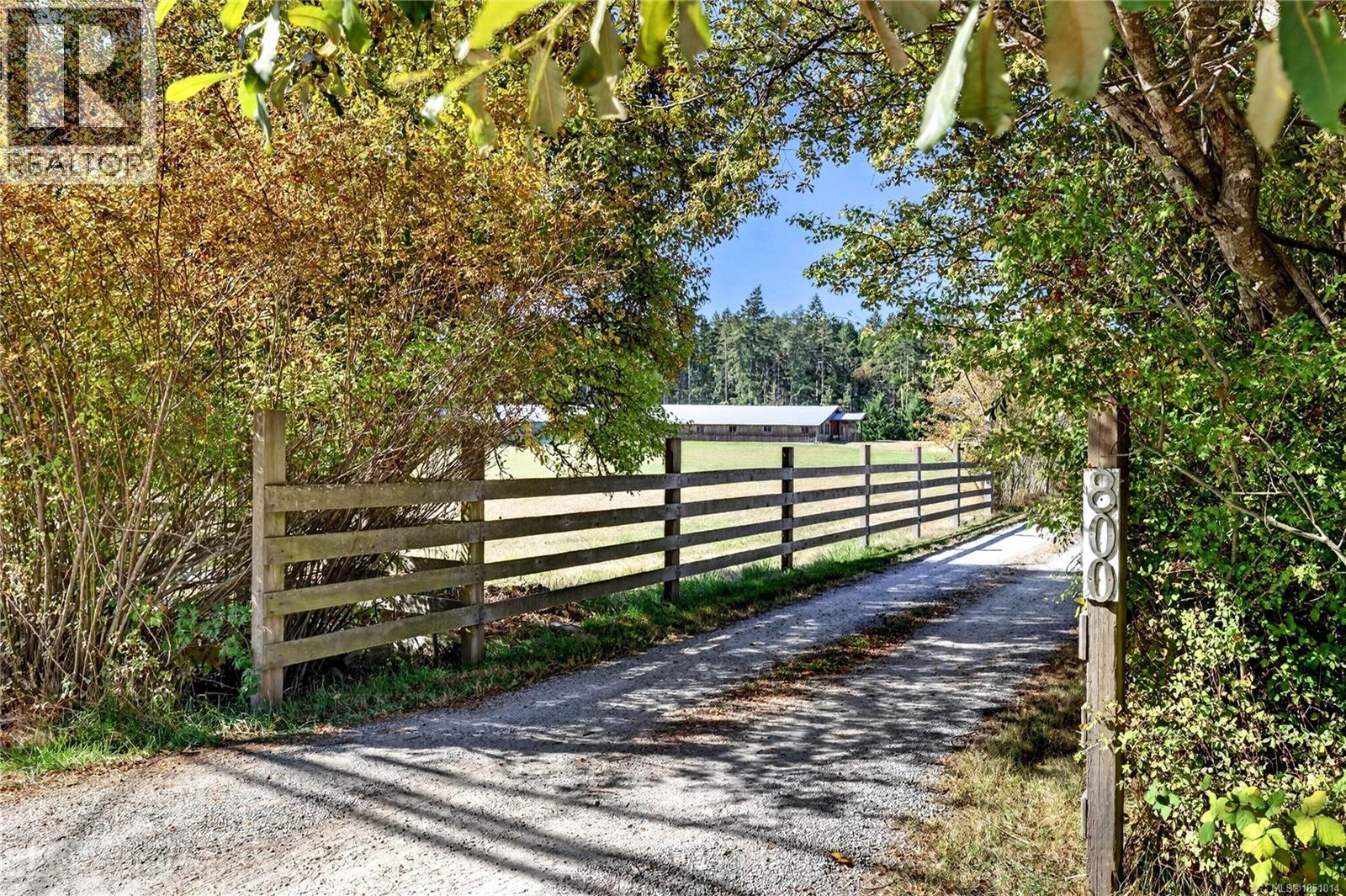 800 Lower Ganges Rd Property Photo 2