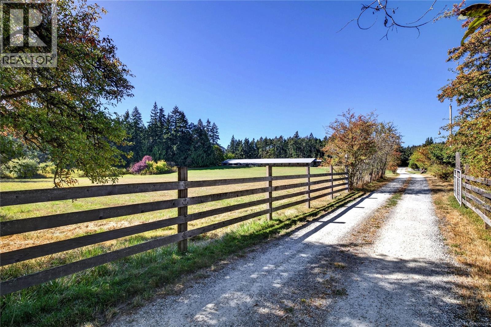 800 Lower Ganges Rd Property Photo 3