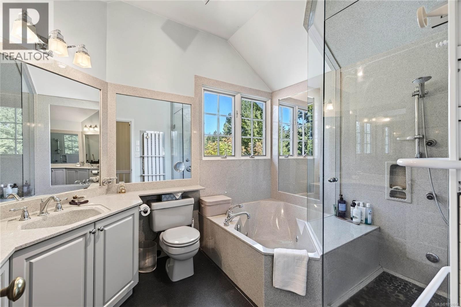 800 Lower Ganges Rd Property Photo 26