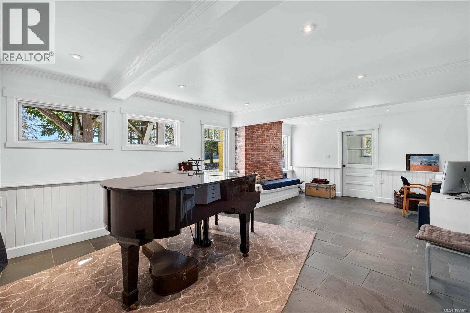 800 Lower Ganges Rd Property Photo 33